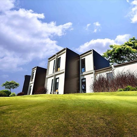 Lakeview Terrace Resort Pengerang Bagian luar foto