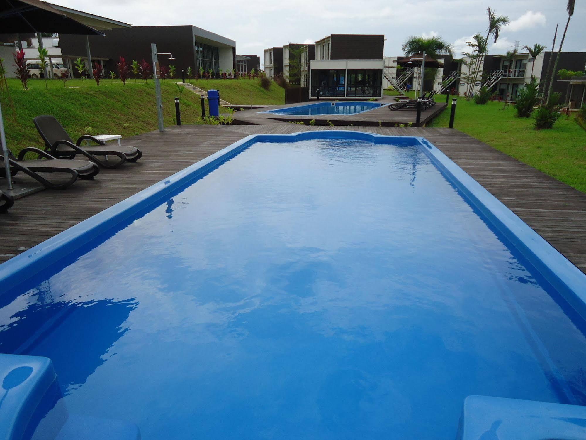 Lakeview Terrace Resort Pengerang Bagian luar foto