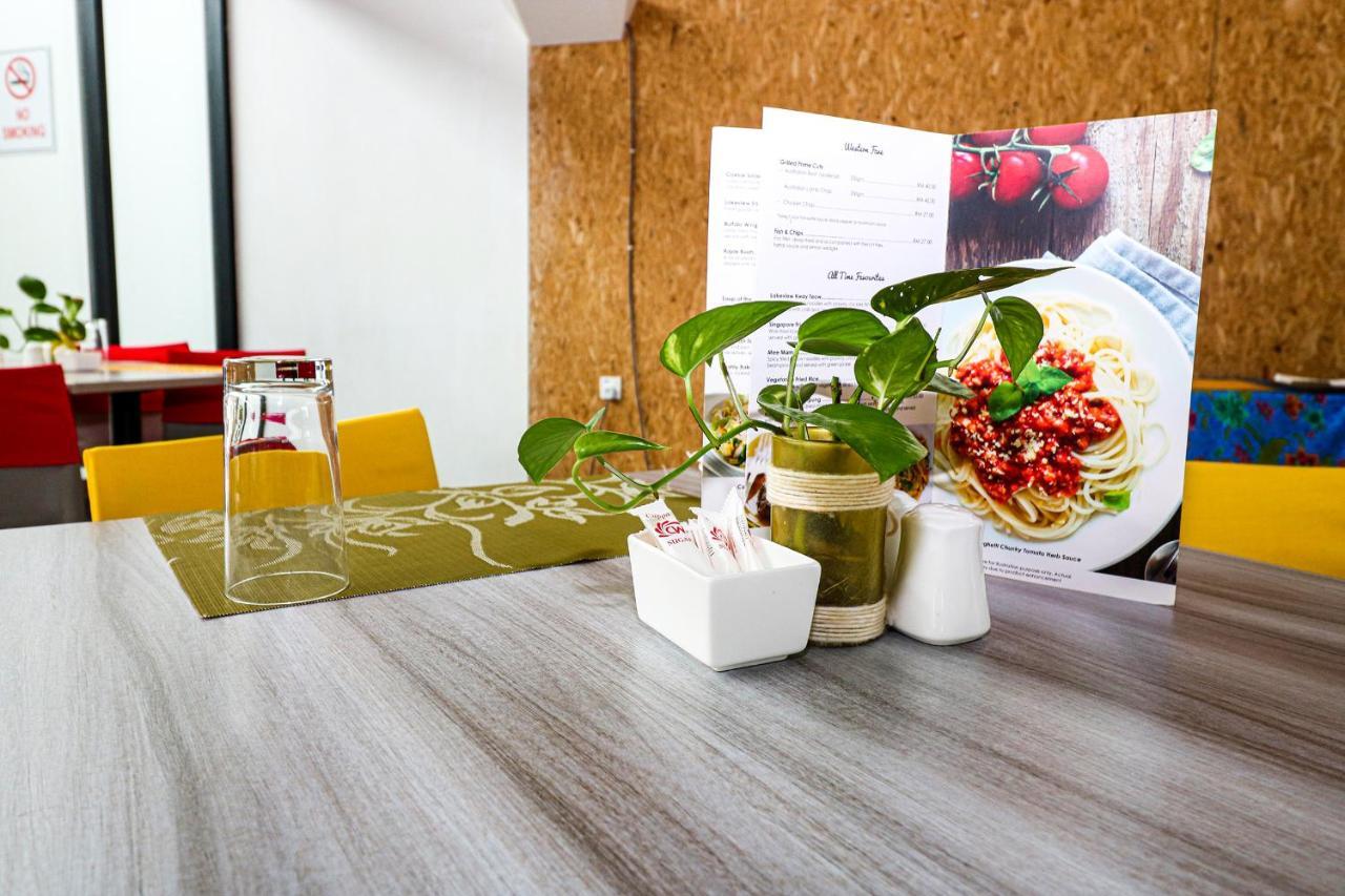 Lakeview Terrace Resort Pengerang Bagian luar foto