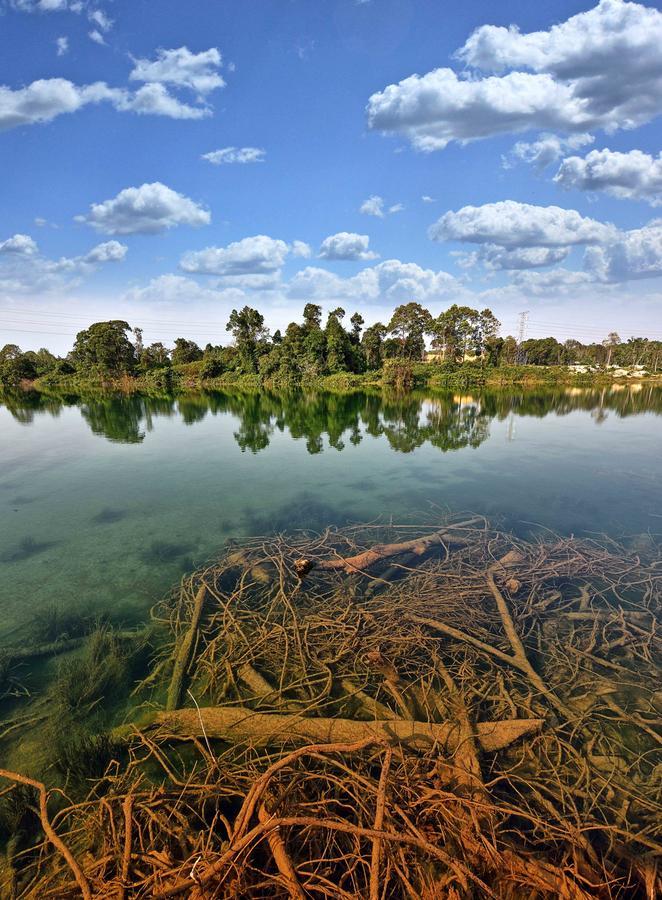 Lakeview Terrace Resort Pengerang Bagian luar foto