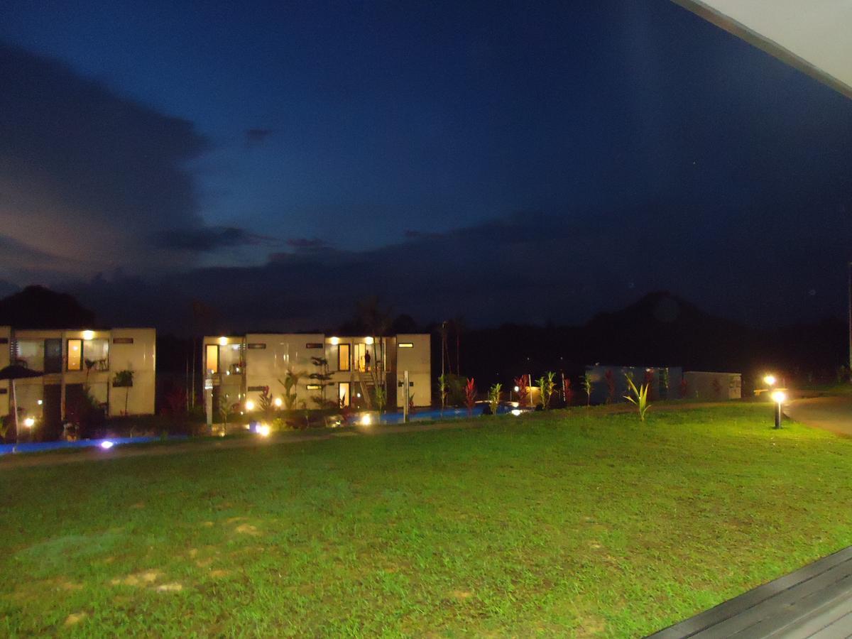 Lakeview Terrace Resort Pengerang Bagian luar foto