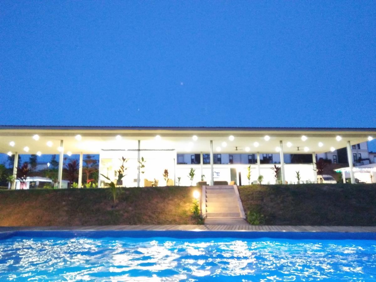 Lakeview Terrace Resort Pengerang Bagian luar foto