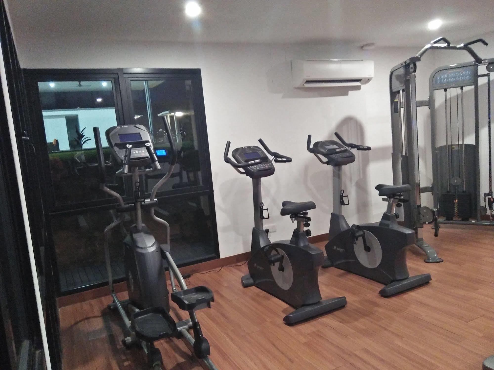 Lakeview Terrace Resort Pengerang Bagian luar foto
